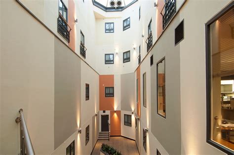 Premier Inn Leamington Spa Town Centre hotel Regency Arcade 154-156