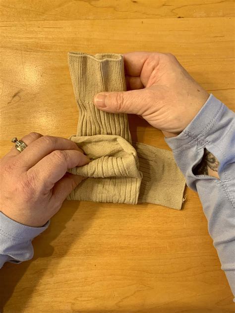 how to fold a socks 3