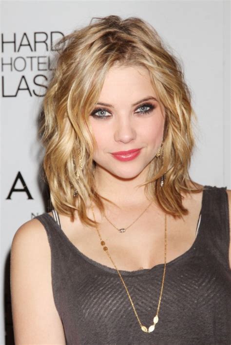 medium wavy hairstyles hairstyles weekly