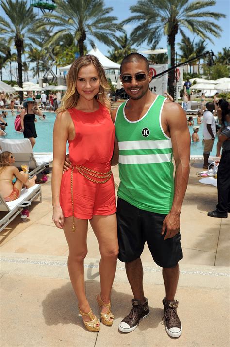 10 Secrets Arielle Kebbel & Her Husband Don't Want You To Know! Image 15