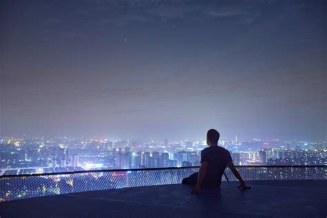 I climbed this empty skyscraper on Changsa, China. : r/travel