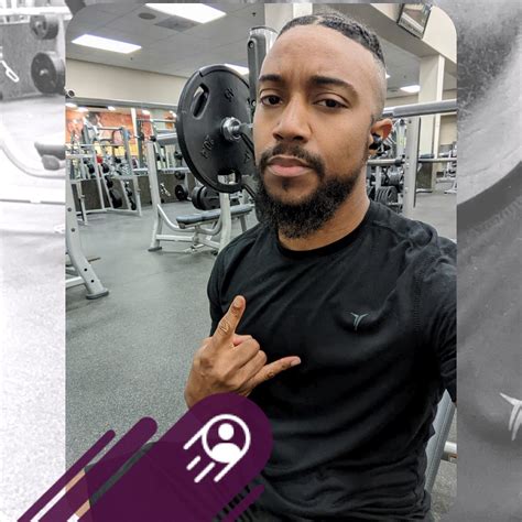 Make it count Monday 💯 😎 👊🏾 Strong glutes, strong back, strong life. 🍑💪