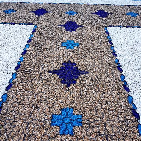 multicoloured  grid garden gravel path matsgrids blogs