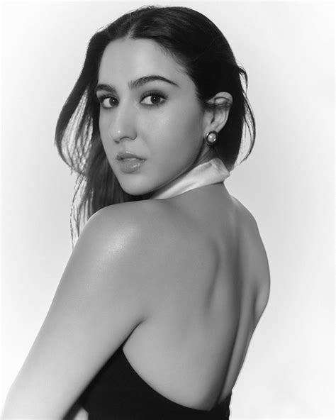 40+ Sara Ali Khan Photos & Images