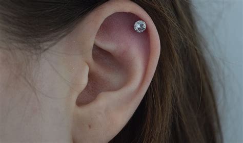 Which Material Works Best for Cartilage Earrings?