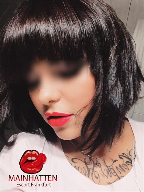 Julia - Only VIP Escorts