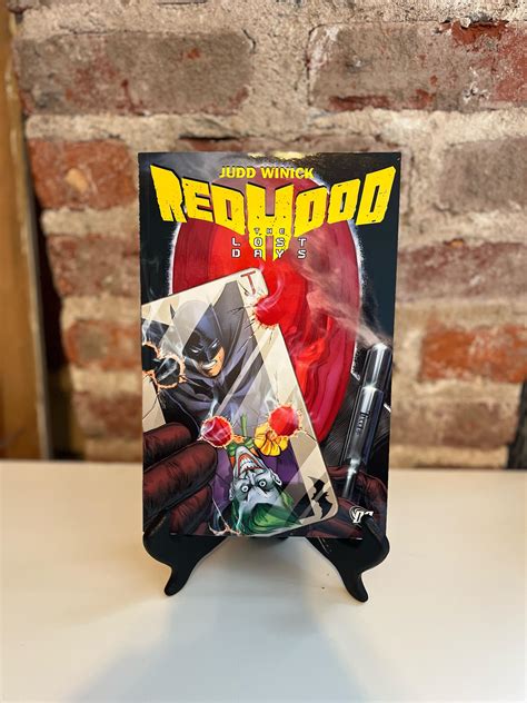 Batman: Red Hood - The Lost Days by Judd Winick: Used Trade Paperback