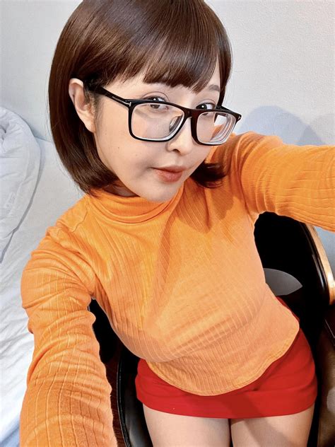 กวาง Deerlong ส่องความแซ่บ สาวแว่น สุดเซ็กซี่ 18+