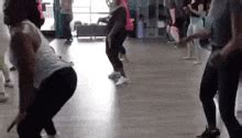 black girl booty twerk gifs tenor