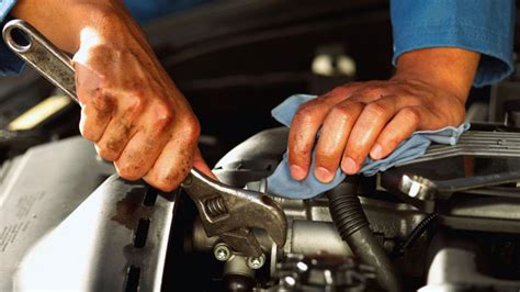 For a Reliable Emergency Mobile Mechanic, Call 0425 252323