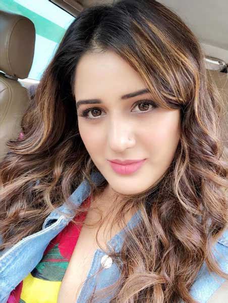 isha rikhi upcoming movies list   release