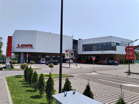 LEMET a deschis magazinul LEMS din Câmpina cu o investiție de circa 20