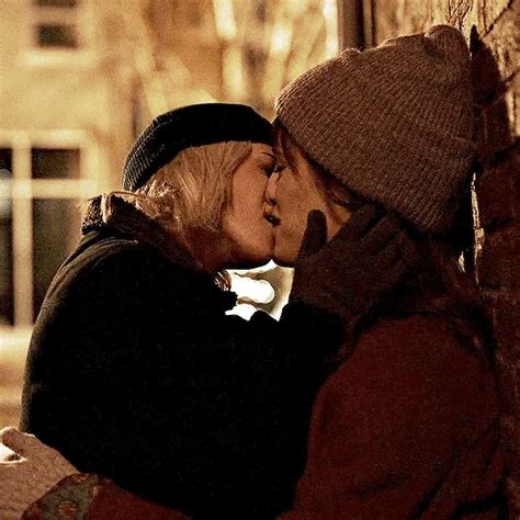 lesbians kissing gifs