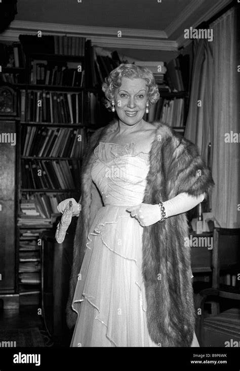 Lyubov Stock Photos & Lyubov Stock Images - Page 3 - Alamy