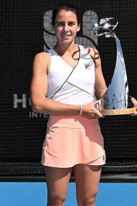 Emma Navarro Parents: Father Ben Navarro & Mother Kelly Navarro ...