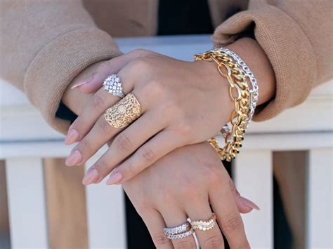How to Wear Mixed Metal Jewelry | JTV