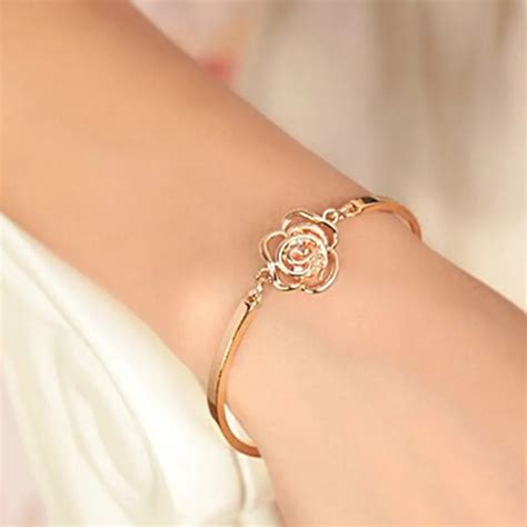 1Pcs Rose Flower Crystal Bracelet Hand Chain Women Hand Hollow Out Gold Color Brace Lace ...