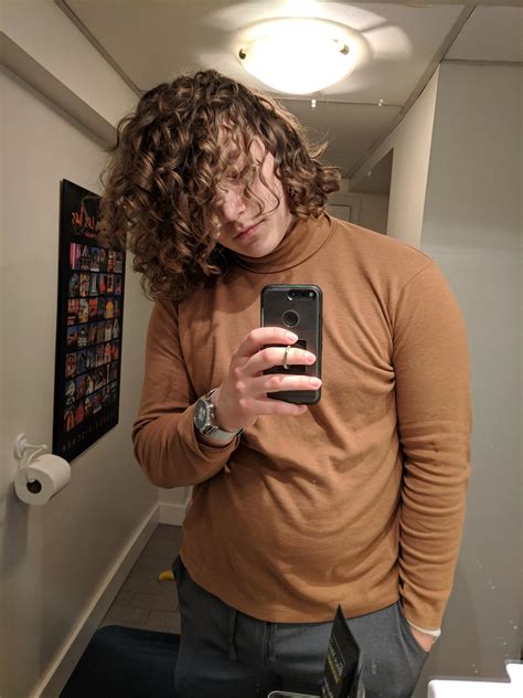 Top maintenance tips to keep mens longish hair styles fresh 29