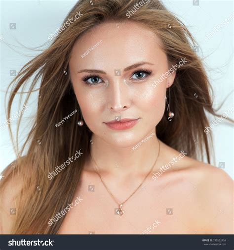 Beauty Portrait Beautiful Naked Blonde Stock Photo 745522459 | Shutterstock