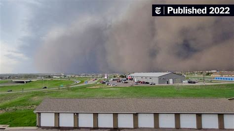 Haboob? Derecho? By Any Name, Plains Dust Storm Was Strong. - The New