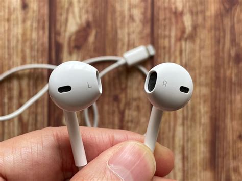 【Apple EarPodsをレビュー(2022年4月最新)】音質・マイク性能・つけ心地を徹底検証|イヤホン平民