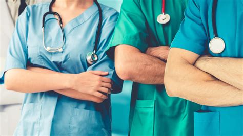 The best discounts for healthcare workers and first responders in 2021