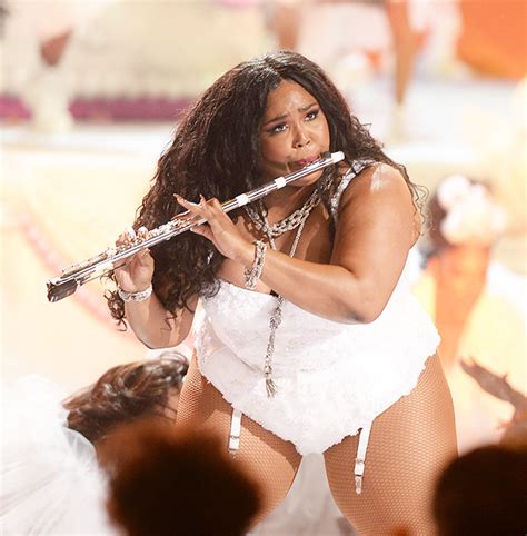 Lizzo Uses President Madison’s Never Played Crystal Flute: Watch ...