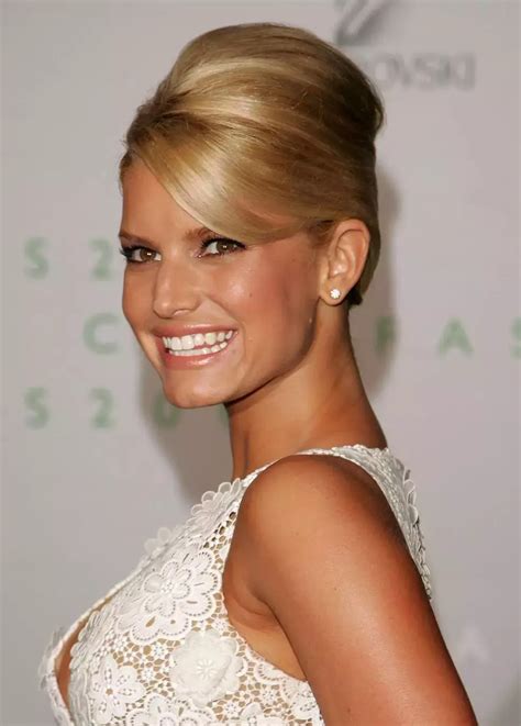 Beehive Hairstyles: How to Rock the 60's Retro Look with a Modern Twist ...