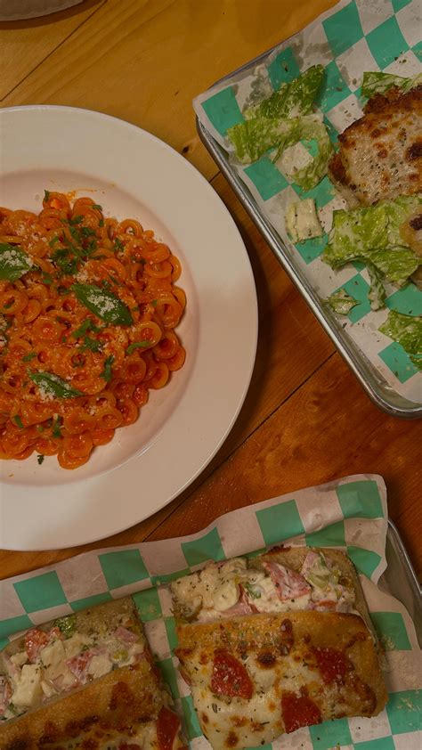 NEW hidden gem in Connecticut, and it’s a must-try! 📍 The Oxford