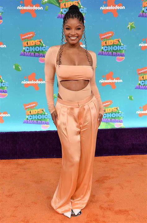 The Best Celebrity Red Carpet Outfits of the Week