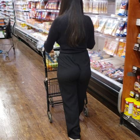 Thick Latina Bubble Butt Eating Her Tight Pants - Tight Jeans - Forum
