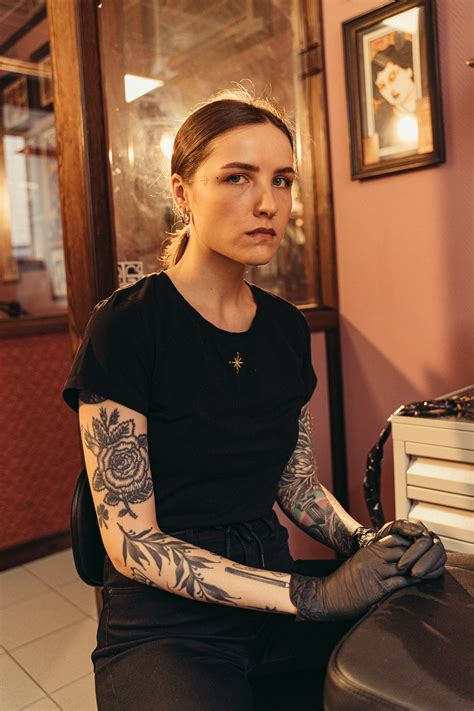 tattoo chair 5