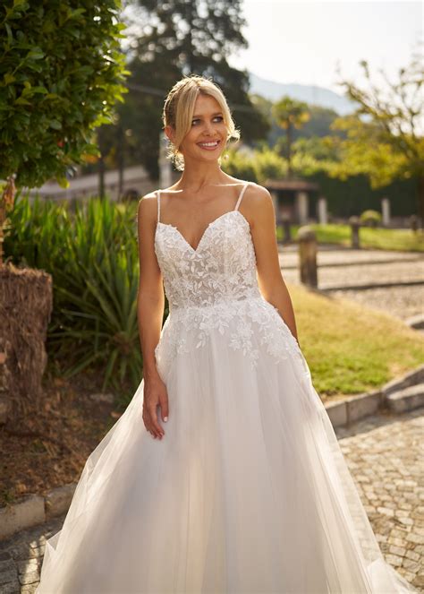 macy wedding ring 11