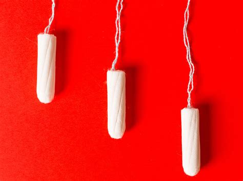 Do I Need to Change My Tampon When I Poop? | SELF