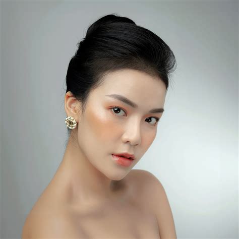 Glasskin - What is behind the growing trend? - Foot Logic