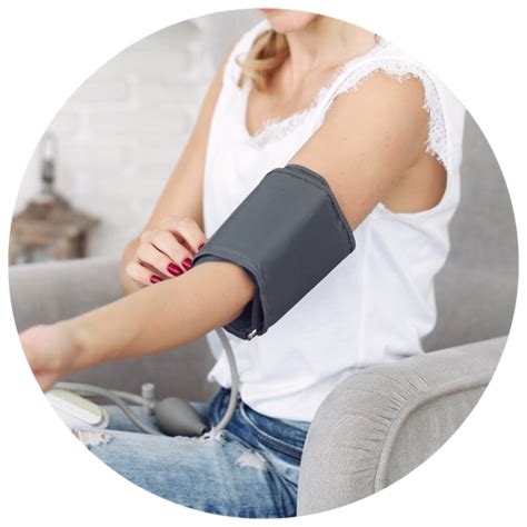 Bluetooth Upper Arm Blood Pressure Monitor, Deluxe 600 — Beurer North ...