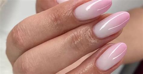 Unha Em Gel Branca E Rosa - Unhas em Gel Rosa para Arrasar com Estilo | UnhasEsmaltes