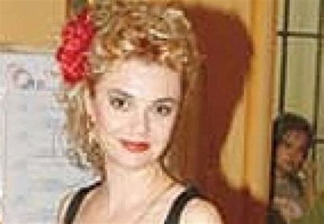 crina matei tunsa pe scena