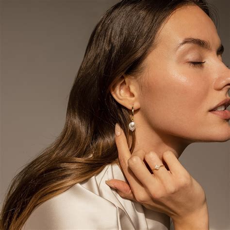 Dainty Vintage Pearl & Diamond Ring | Holiday Gifts | Caitlyn Minimalist