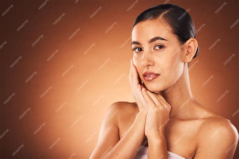 premium photo woman beauty  portrait  mockup makeup