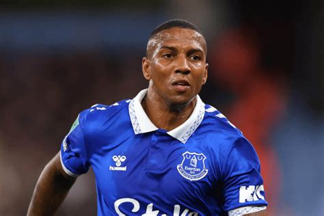 ashley young biography team goals age net worth siblings parents