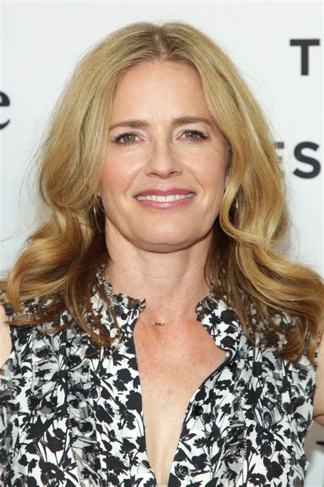 Elisabeth shue