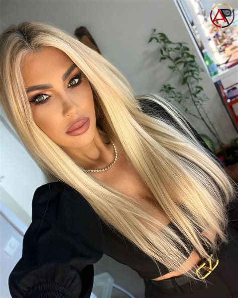 Poza 48 - Alina Petre, soția lui Bogdan Vasiliu