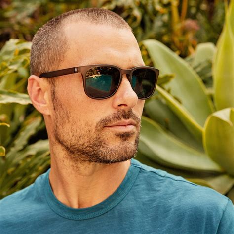 Huckberry Weekender Sunglasses | The Coolector