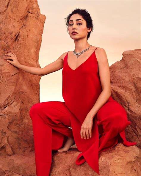 Golshifteh Farahani's feet
