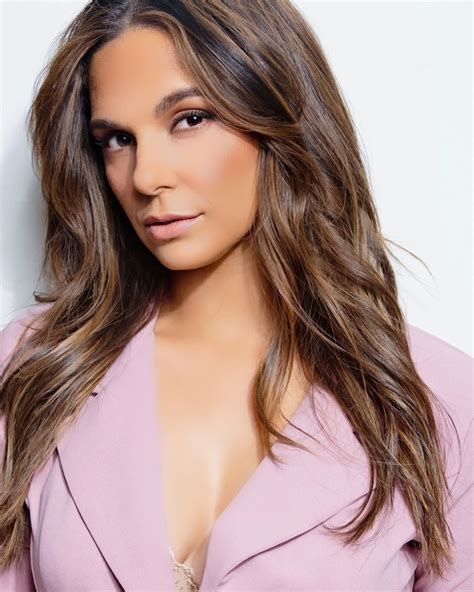 Melina Alves (@iammelinaalves) • Instagram photos and videos