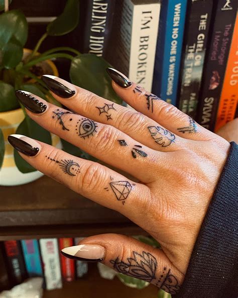 common finger tattoos