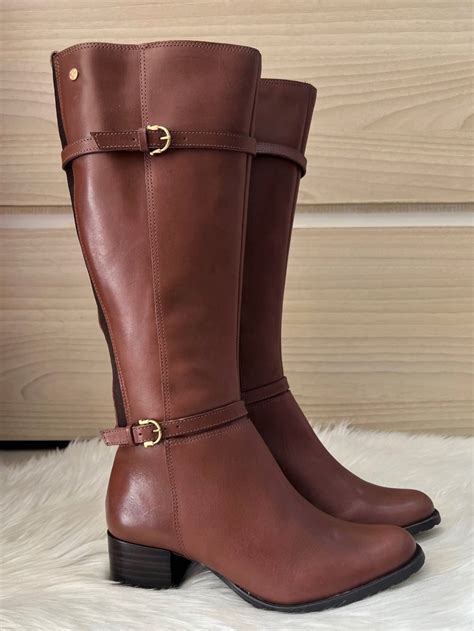 Bota Montaria De Couro - Bota Montaria em Couro Cano Alto com Salto Bloco e Fivelas - Parô ...