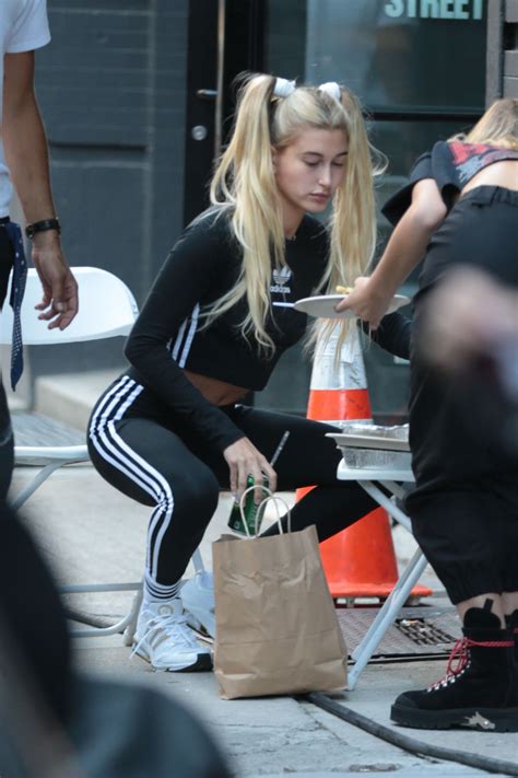 Hailey Baldwin Sexy - The Fappening Leaked Photos