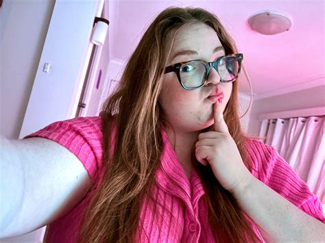 chubbybellyredhead 🟢 OnlyFans Got New Update on Profile from September